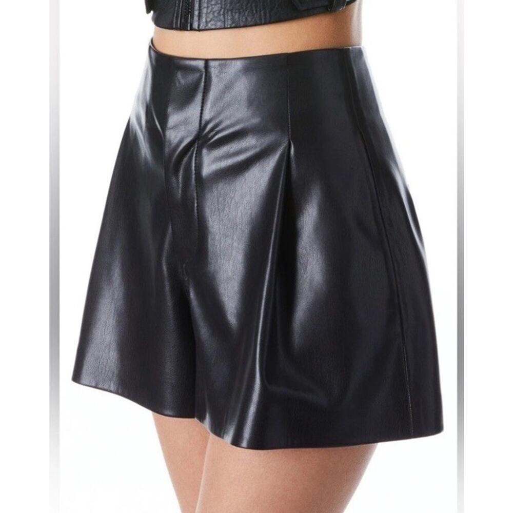 Alice + Olivia Steffie Black Vegan Leather Paperbag Shorts Size 6